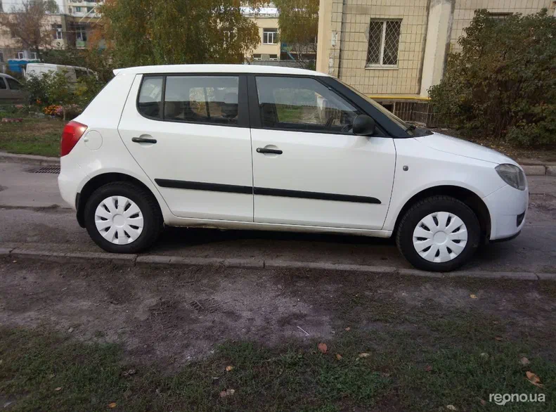 Skoda Fabia 2008 - 23