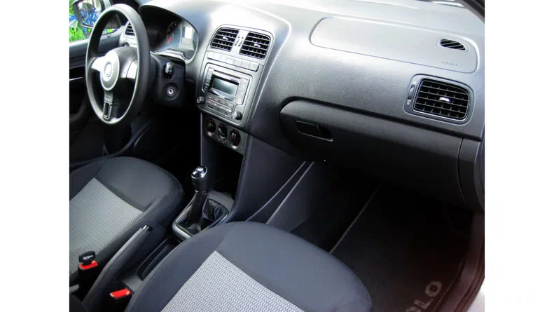 Volkswagen Polo 2014 - 13