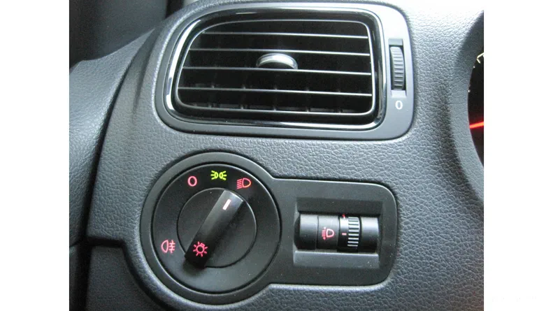 Volkswagen Polo 2014 - 11