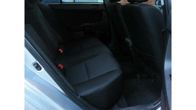 Mitsubishi Lancer 2009 - 13