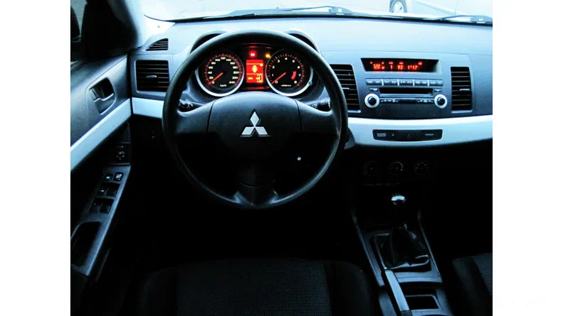 Mitsubishi Lancer 2009 - 8