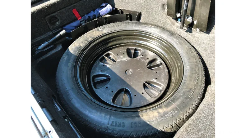 Mercedes-Benz E-Клас 2008 - 29