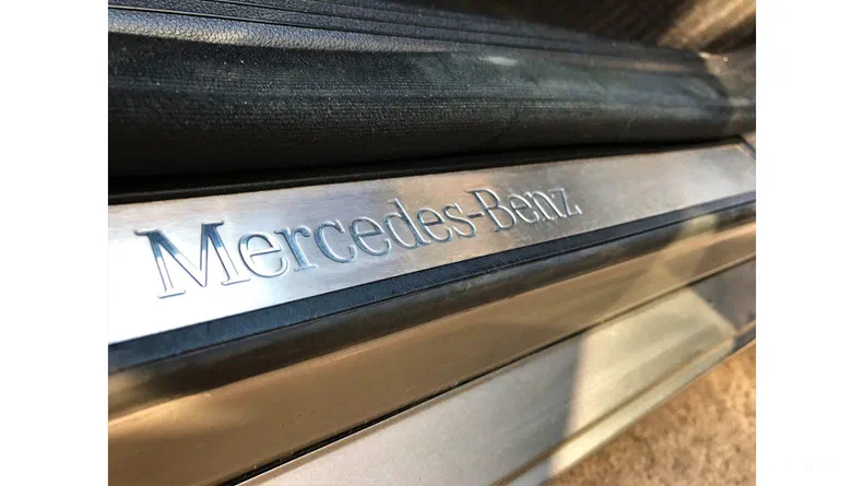 Mercedes-Benz E-Клас 2008 - 39