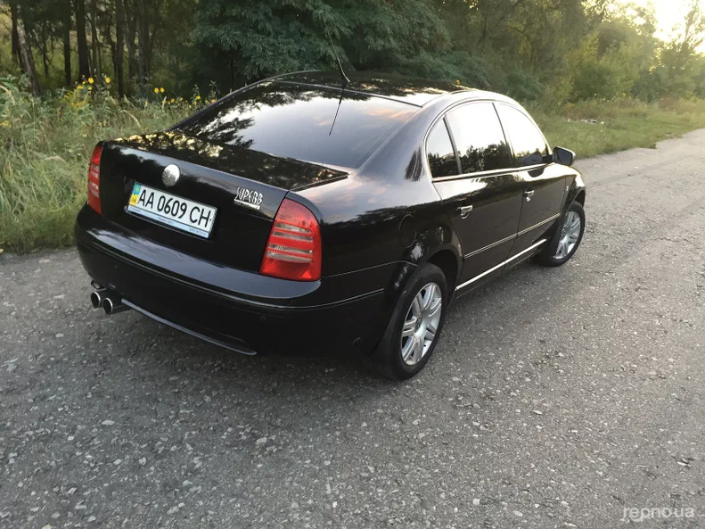 Skoda Superb 2006