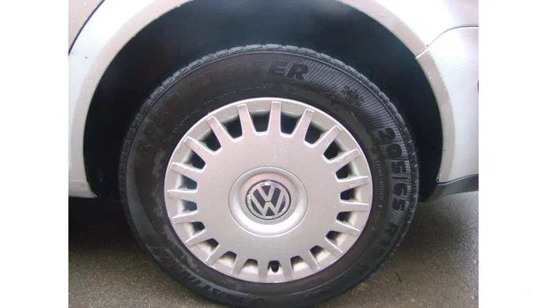 Volkswagen Golf 2000 - 9