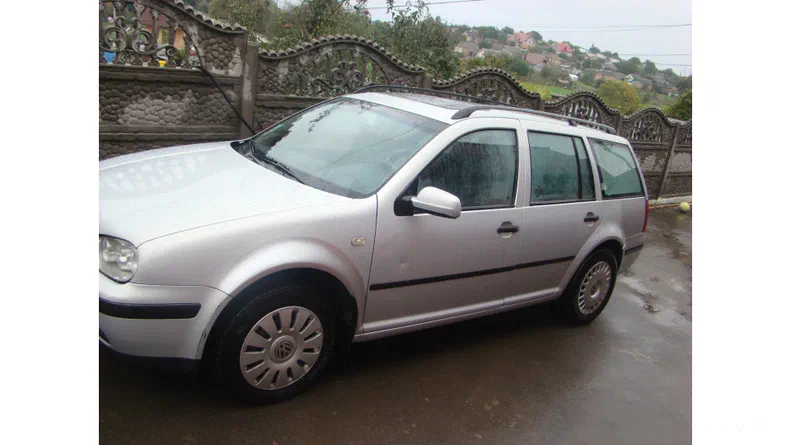 Volkswagen Golf 2000