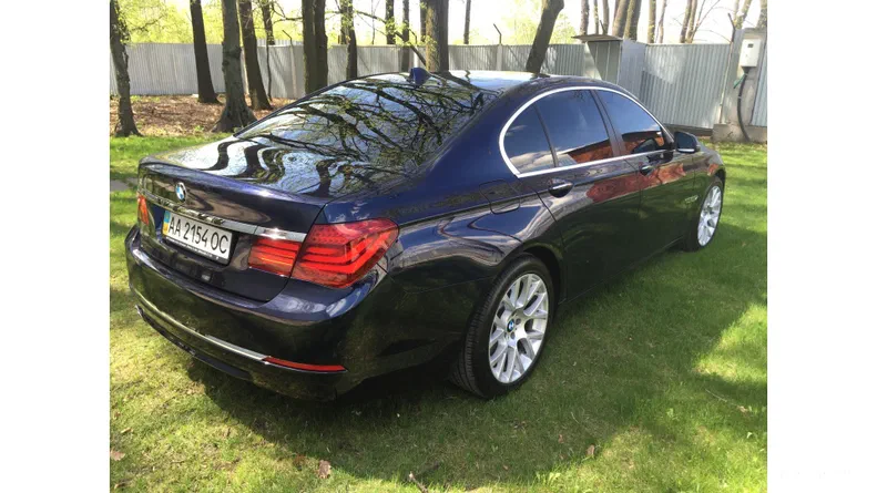 BMW 7 серии 2014