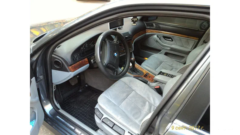 BMW 5 серія 1998 - 8