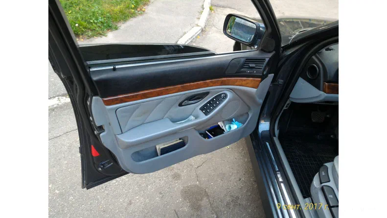 BMW 5 серія 1998 - 12