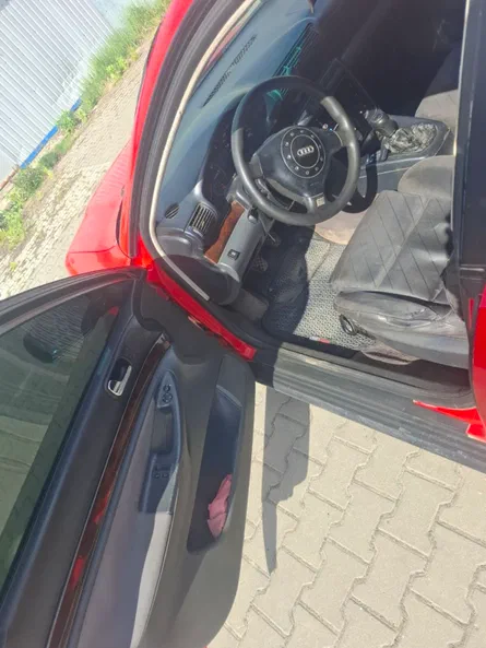 Audi A4 1995 - 9