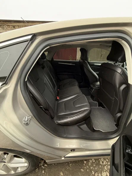 Ford Fusion (North America) 2015 - 7