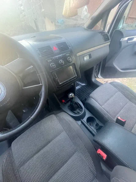 Volkswagen Touran 2004 - 8
