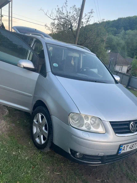 Volkswagen Touran 2004 - 2