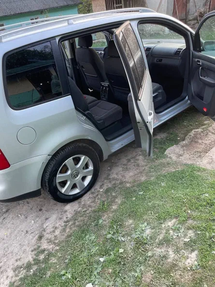 Volkswagen Touran 2004 - 5