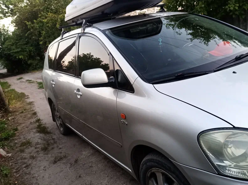 Toyota Avensis Verso 2003 - 3