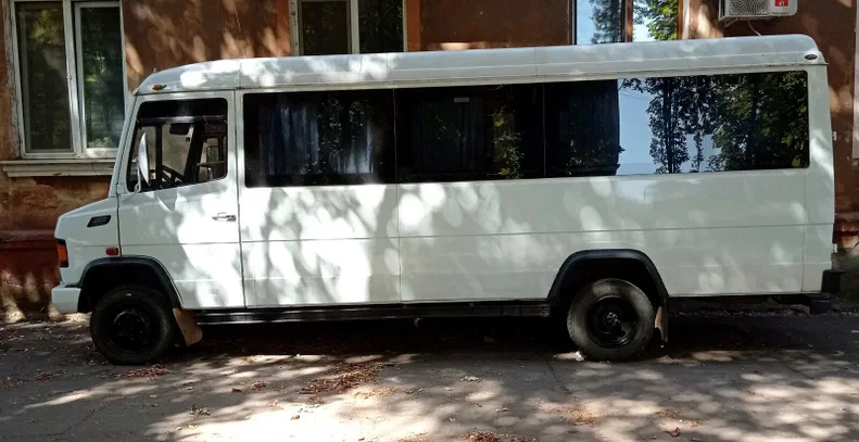Mercedes-Benz 711D 1996 - 6