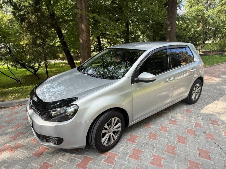 Volkswagen Golf 2012 - 1