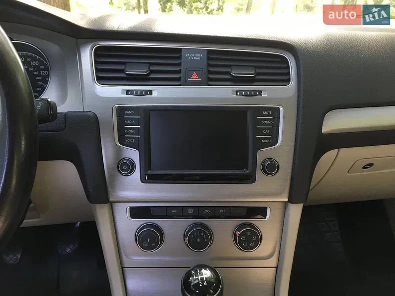 Volkswagen Golf 2016 - 3
