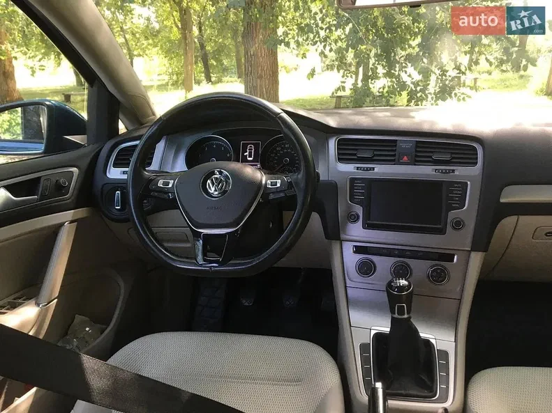 Volkswagen Golf 2016 - 2
