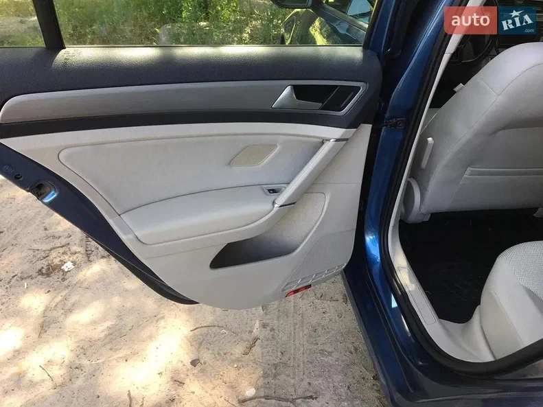 Volkswagen Golf 2016 - 7