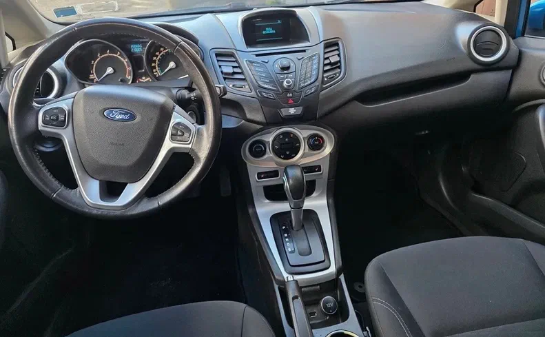 Ford Fiesta 2014 - 4