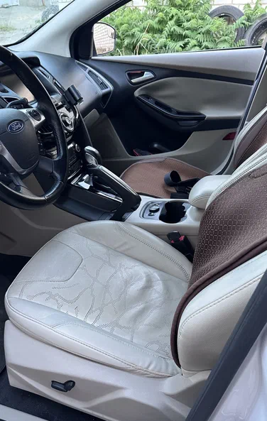 Ford Focus 2013 - 2