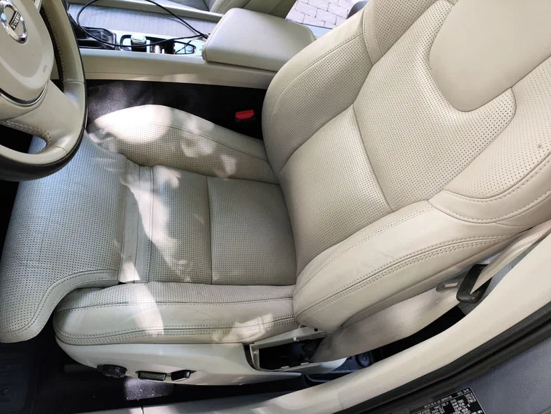 Volvo XC60 2019 - 15