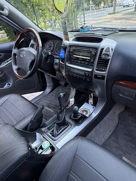 Toyota Land Cruiser Prado 2008 - 17