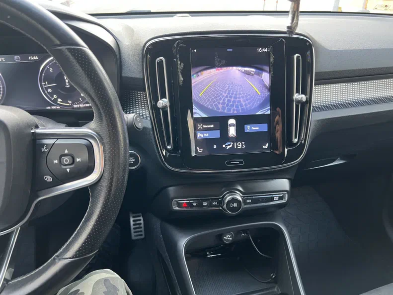 Volvo XC40 2019 - 8