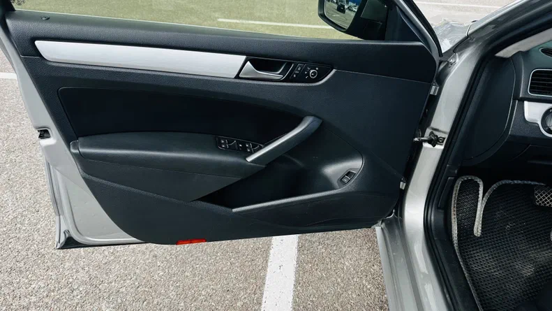 Volkswagen Passat 2013 - 19