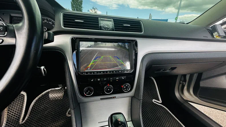 Volkswagen Passat 2013 - 18