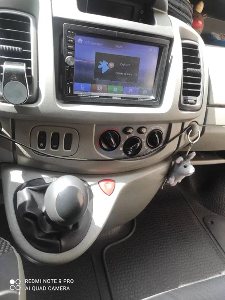 Opel Vivaro 2008 - 11