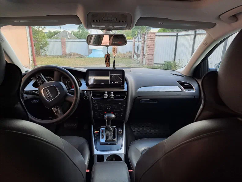 Audi A4 2011 - 6