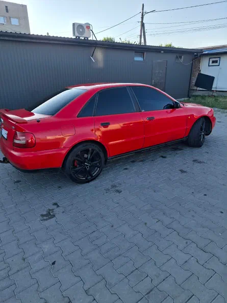 Audi A4 1995 - 6