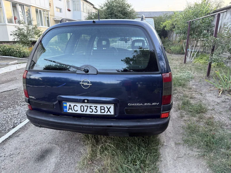 Opel Omega 1994 - 7