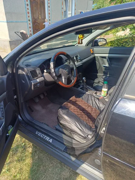 Opel Vectra 2004 - 6