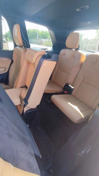 Volvo XC90 2018 - 13