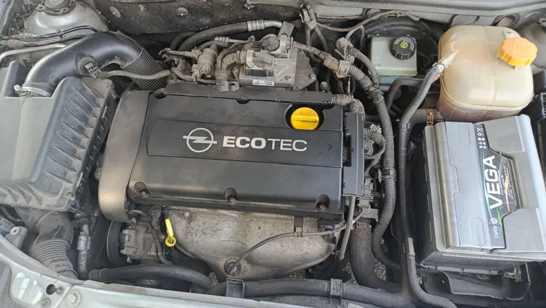 Opel Astra 2008 - 4