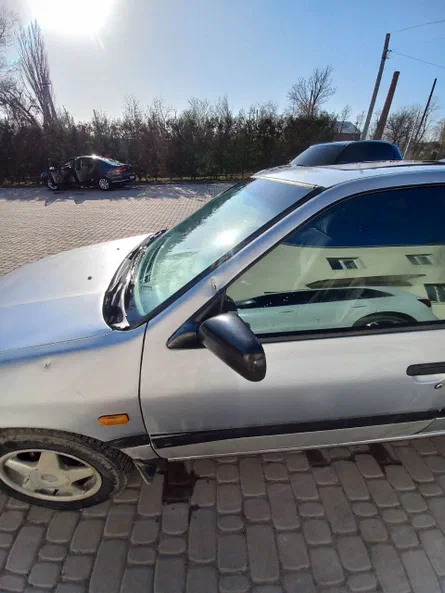 Nissan Primera 1992 - 5