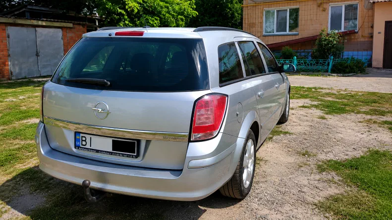 Opel Astra 2008 - 6