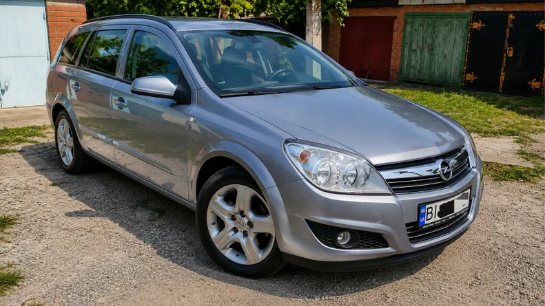 Opel Astra 2008 - 0