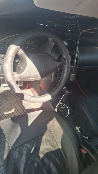 Mitsubishi Carisma 2004 - 3
