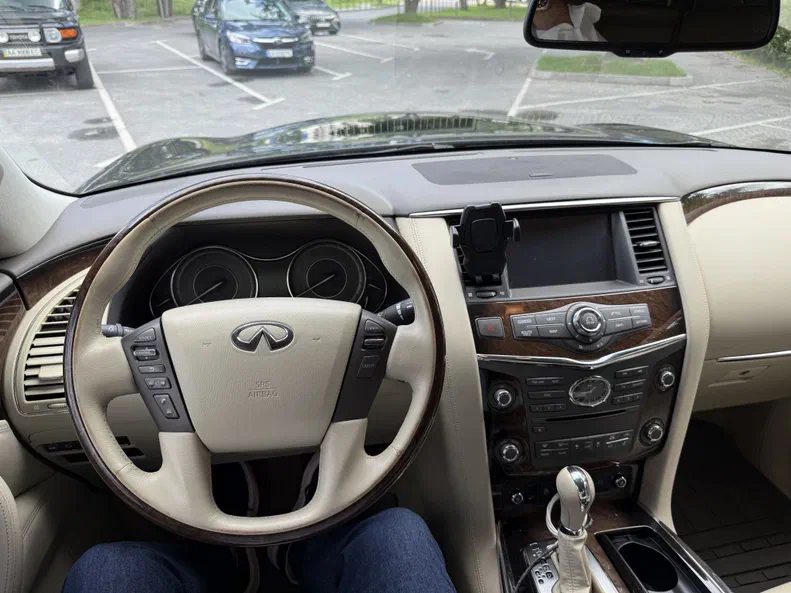 Infiniti QX80 2013 - 4