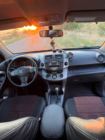 Toyota RAV4 2006 - 7