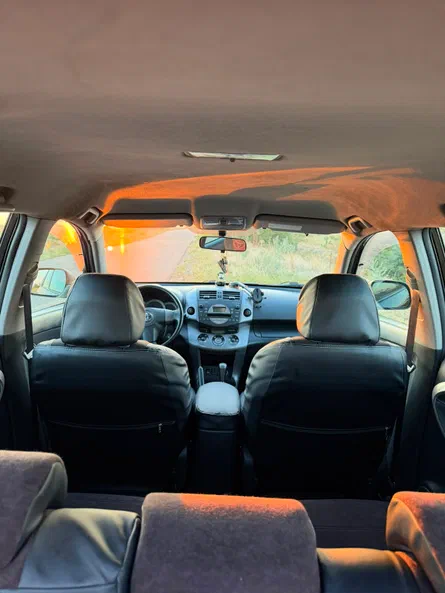 Toyota RAV4 2006 - 10