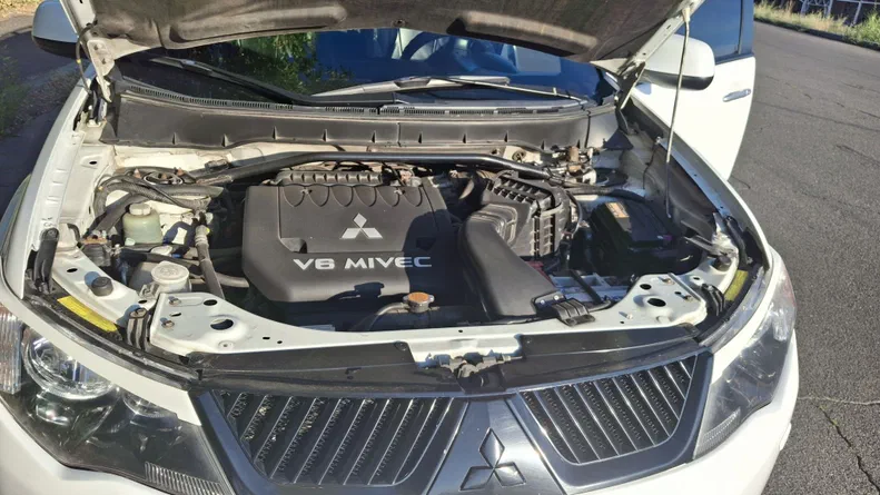 Mitsubishi Outlander 2008 - 12