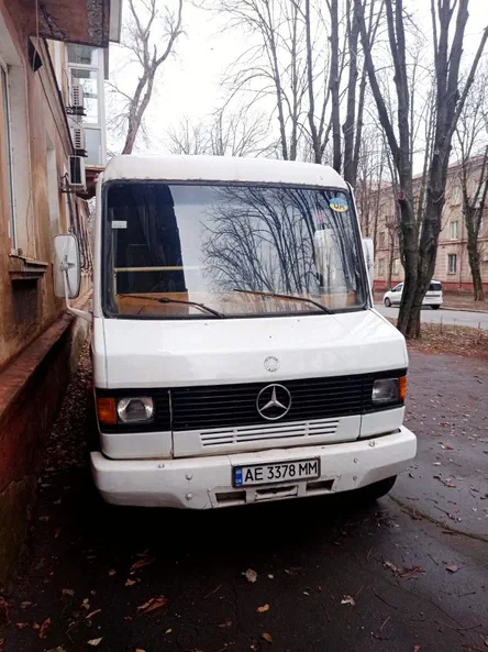 Mercedes-Benz 711D 1996 - 11