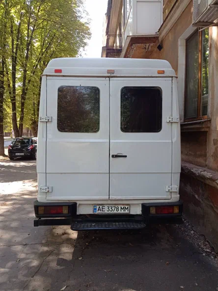 Mercedes-Benz 711D 1996 - 4