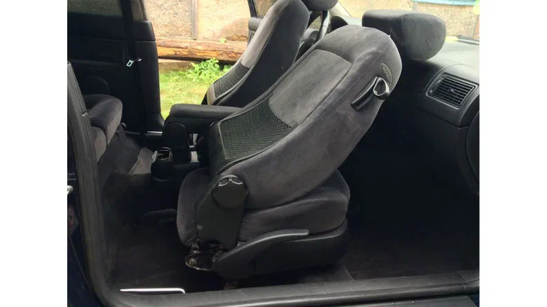 Volkswagen Golf 1998 - 8