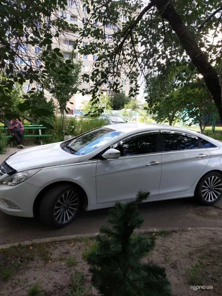 Hyundai Sonata 2014 - 8